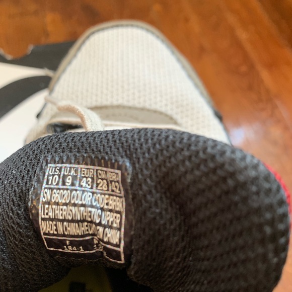 Men’s Sneakers - Picture 5 of 6